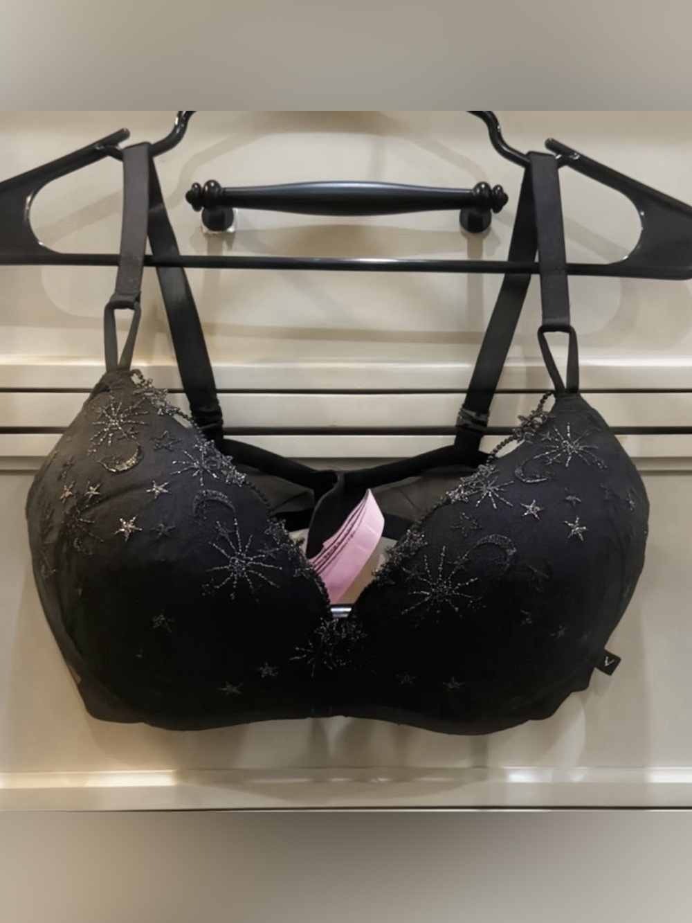 Victoria Secrets black wireless bra
